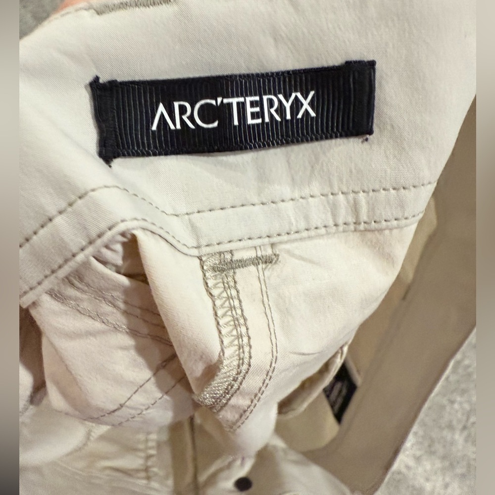Arcteryx women's skirt, size 10 - Picture 5 of 7